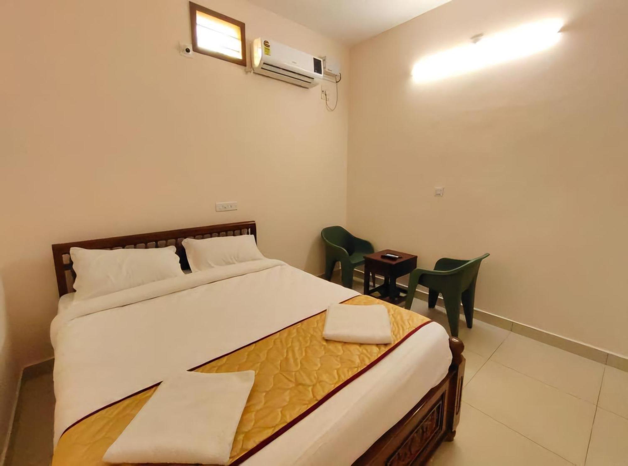Township Residency Inn Pondicherry Bagian luar foto